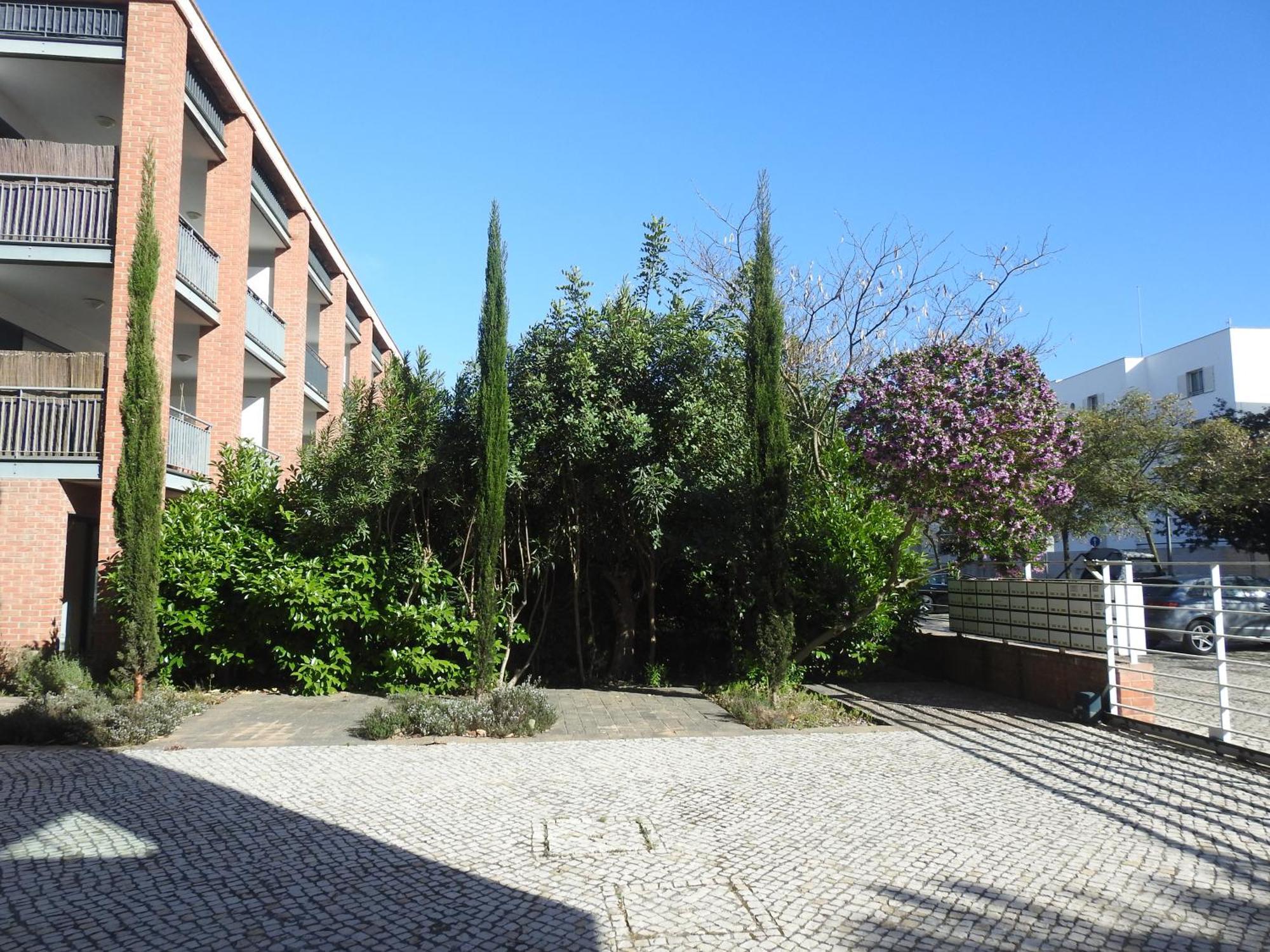 Lagos Factory Green Extérieur photo